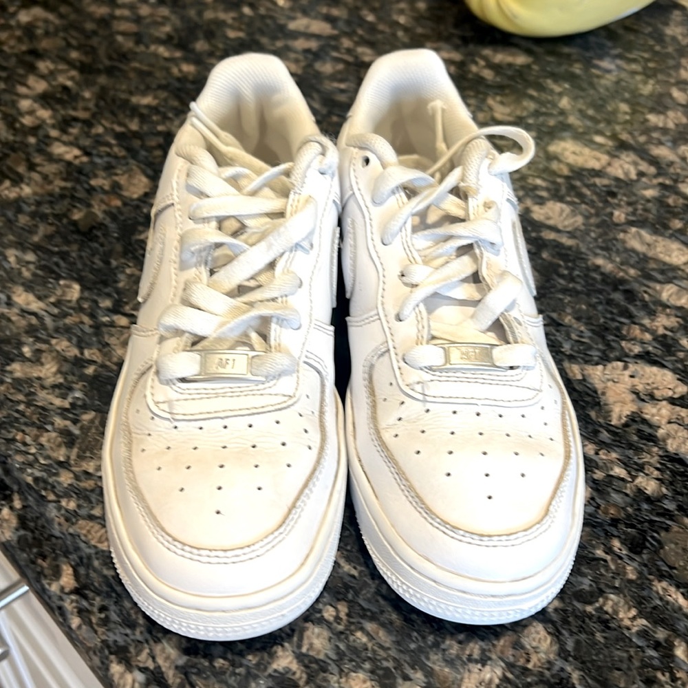 Nike Air Force Ones youth